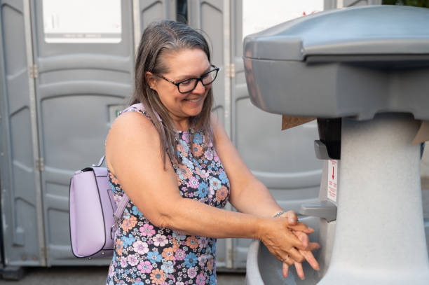 Best Wedding porta potty rental  in Burbank, IL